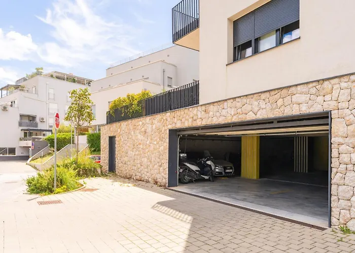Marcus Mai - Two Bedroom With Balcony * Dubrovnik