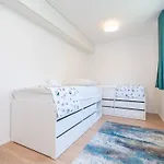 Apartman Marcus Mai - Two Bedroom With Balcony *