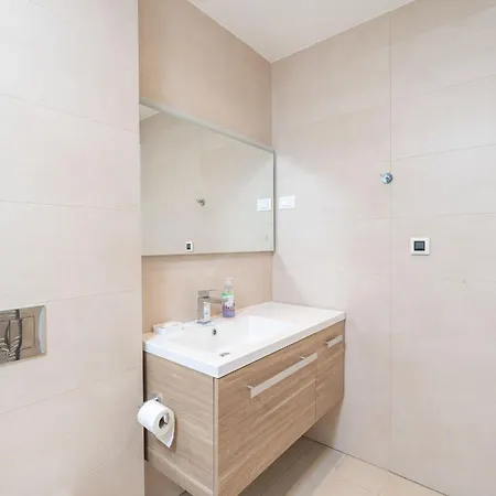 Διαμέρισμα Marcus Mai - Two Bedroom With Balcony