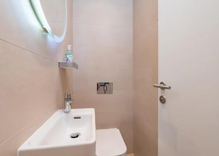 Marcus Mai - Two Bedroom With Balcony Dubrovnik