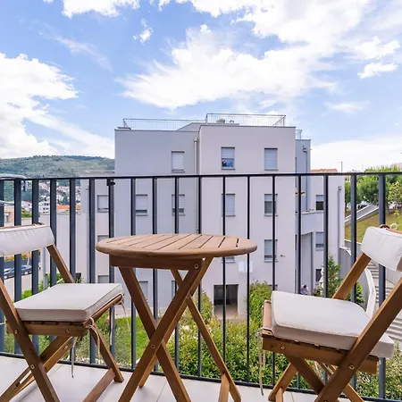 Marcus Mai - Two Bedroom With Balcony Appartamento