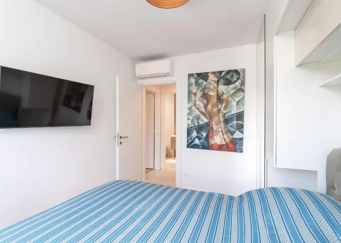 Appartement Marcus Mai - Two Bedroom With Balcony *