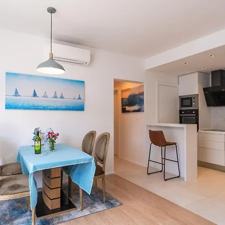 Lägenhet Marcus Mai - Two Bedroom With Balcony Dubrovnik